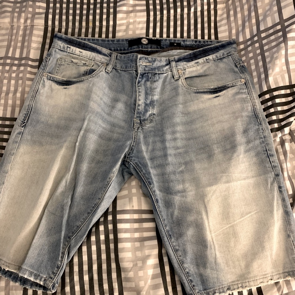 MENS Jean Short Sz36